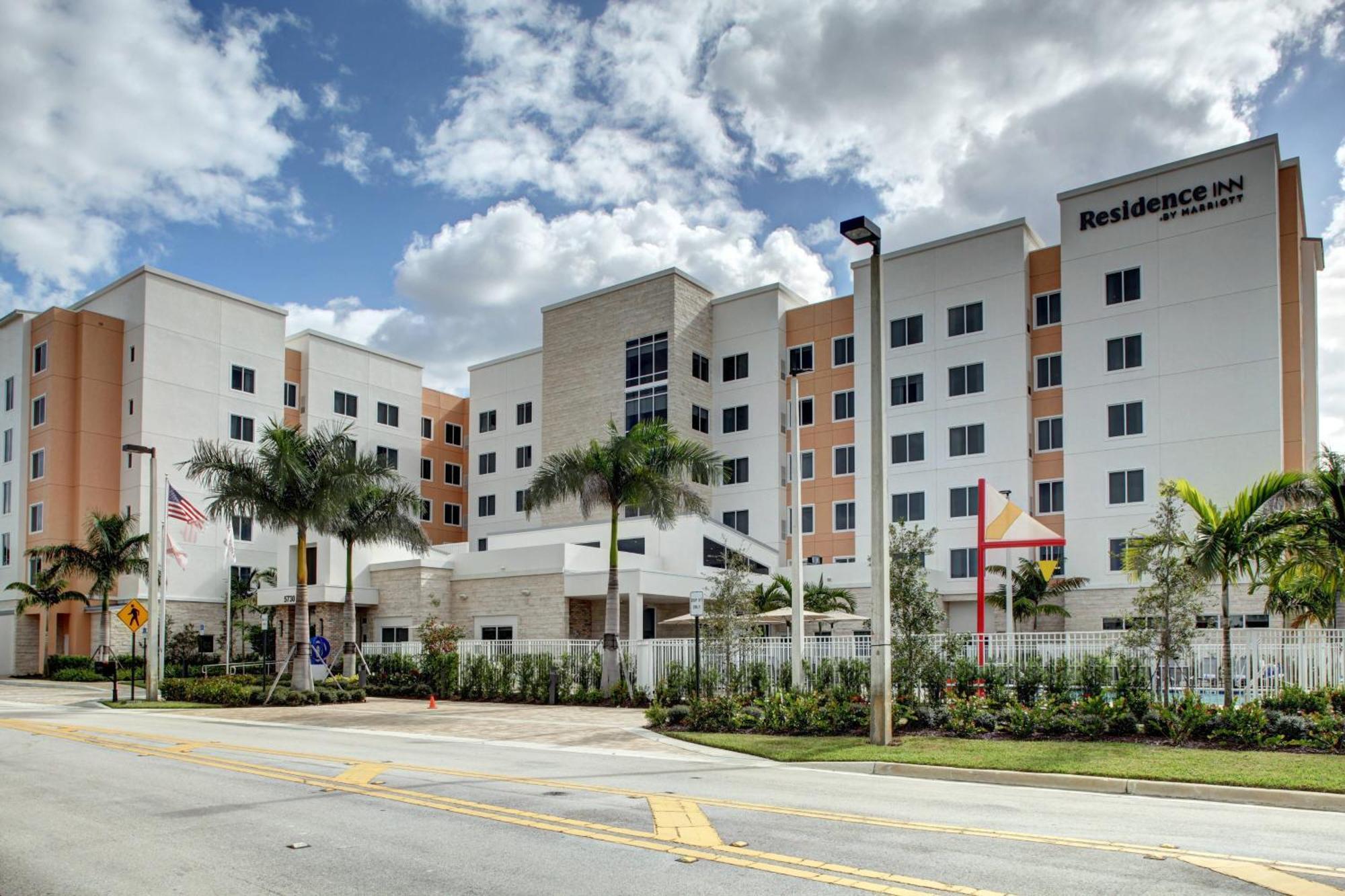 Residence Inn Fort Lauderdale Coconut Exteriér fotografie